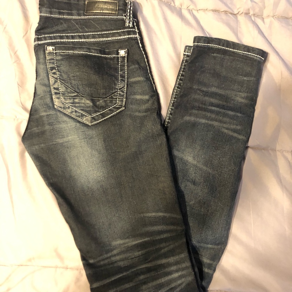 Daytrip Women’s Aries Skinny Jeans 27L Long Buckle